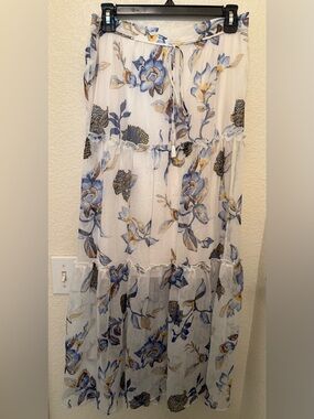 White House Black Market Blue and Cream Floral Maxi Skirt